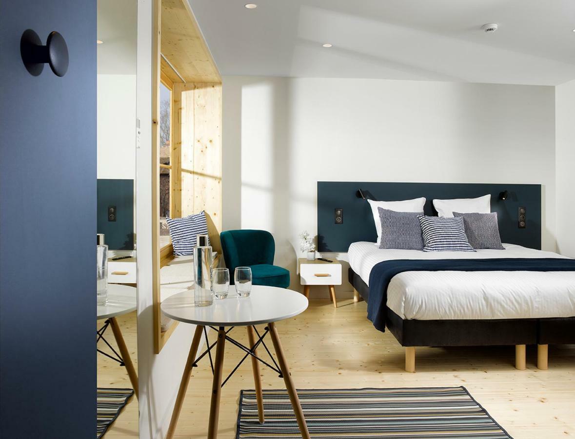 Hotel Au Petit Pont Ла Ванзно Екстериор снимка